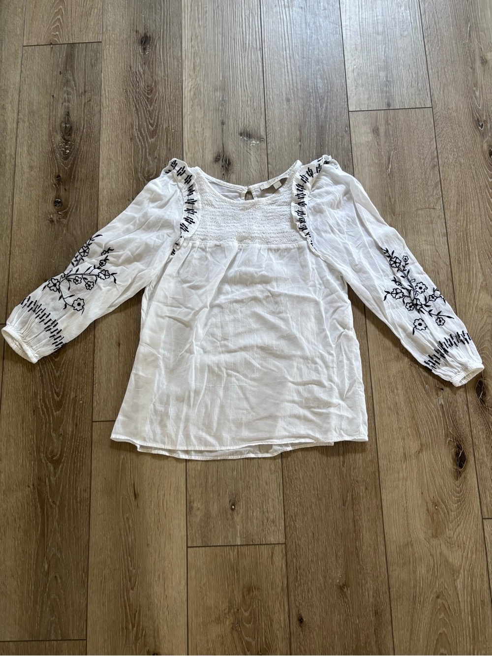 Ann Taylor loft Boho Embroidered White Peasant Blouse with Black Floral Detail